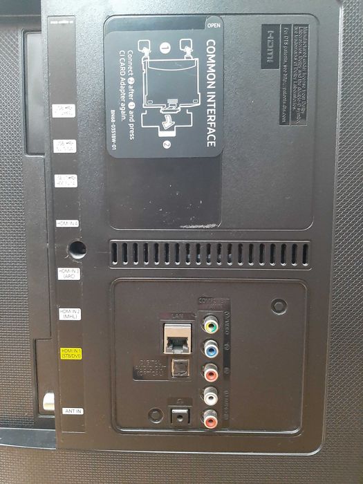 Televizor smart 4K Samsung 106cm