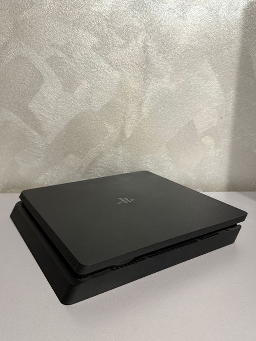 Playstation 4 Slim