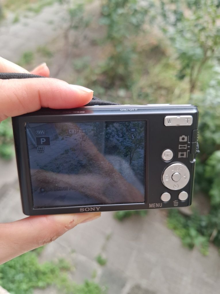 Компактен дигитален фотоапарат SONY Cybershot W830