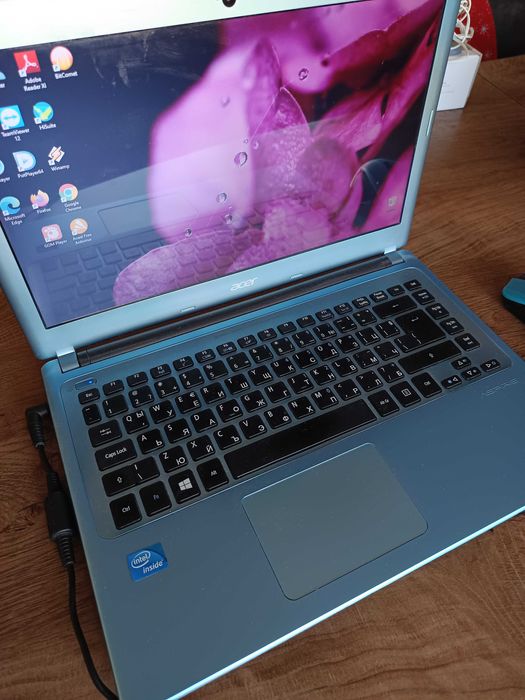 Лаптоп Acer Aspire с Windows 10