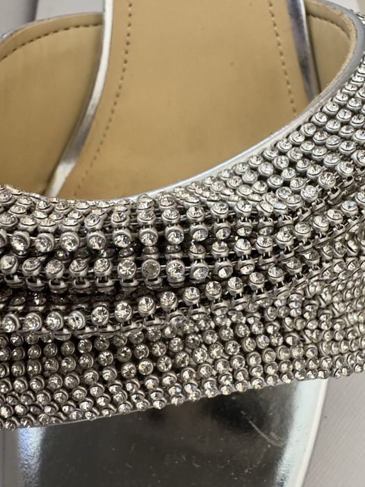 Кожени чехли с декоративни камъни Guess