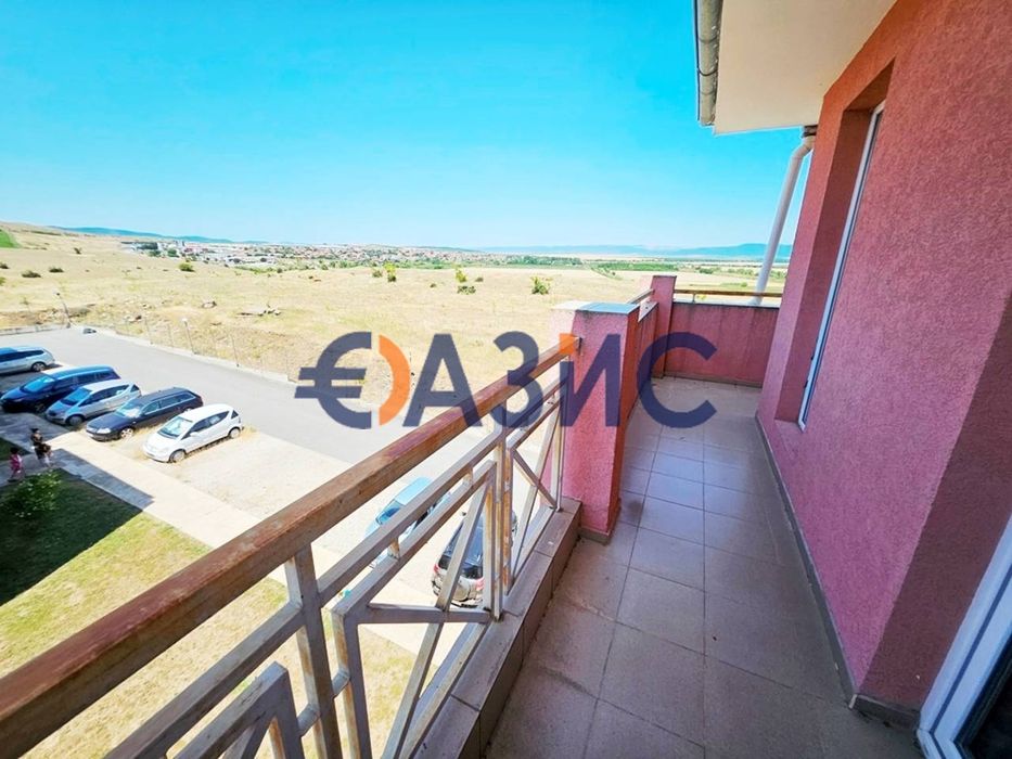 Продава се Двустаен апартамент в к.к. Слънчев бряг - 58 кв.м за 819 €/кв.м - Снимка #12