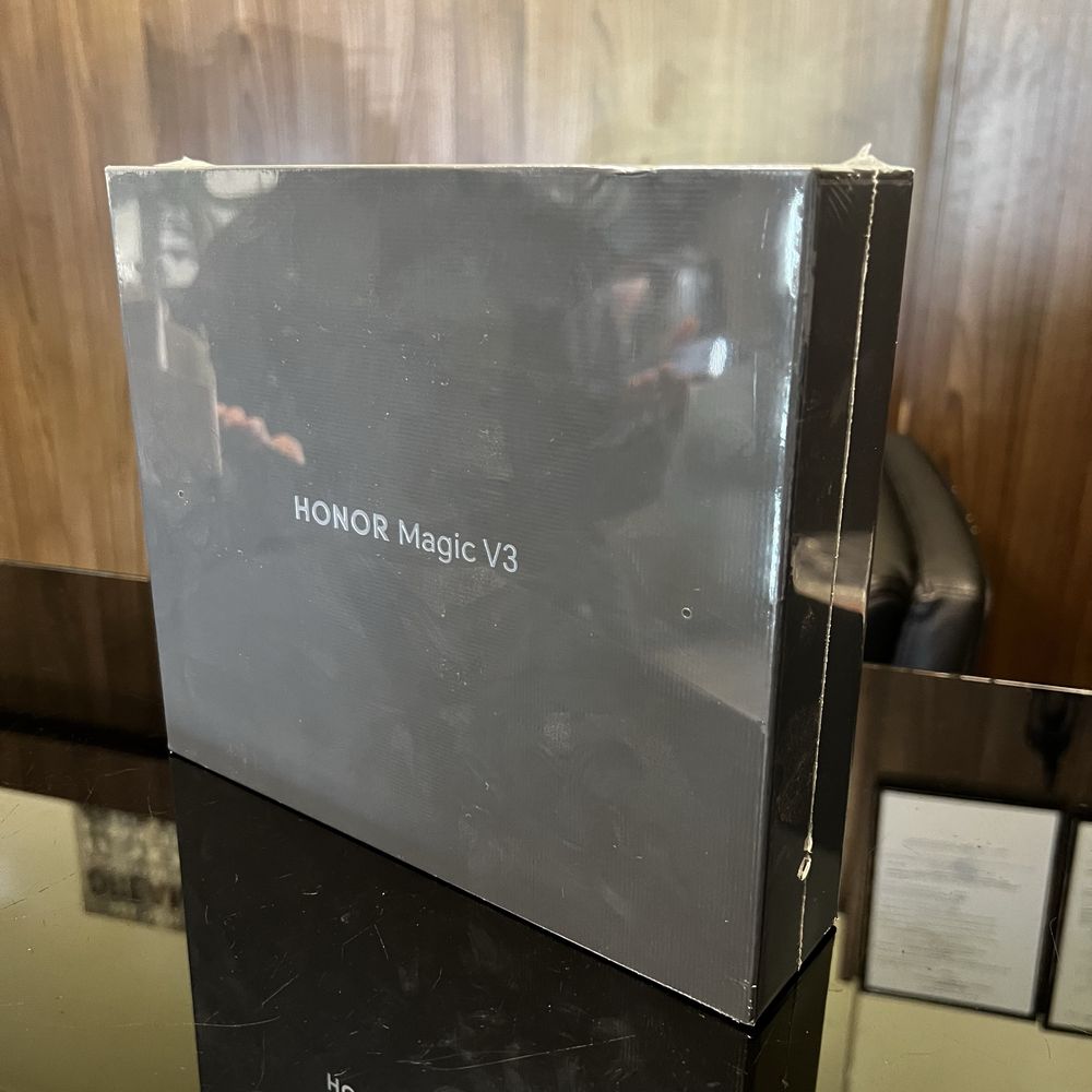 Нов! 2г гаранция! Honor Magic V3 5G Dual Sim 12GB RAM 512GB Black, Bro