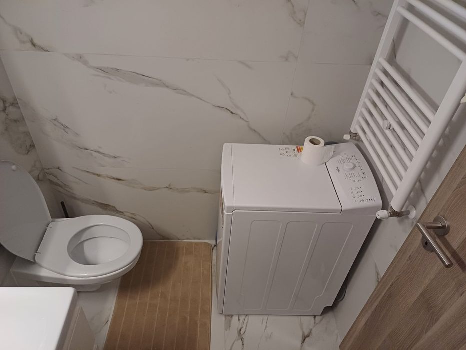 Inchiriez apartament sect 5