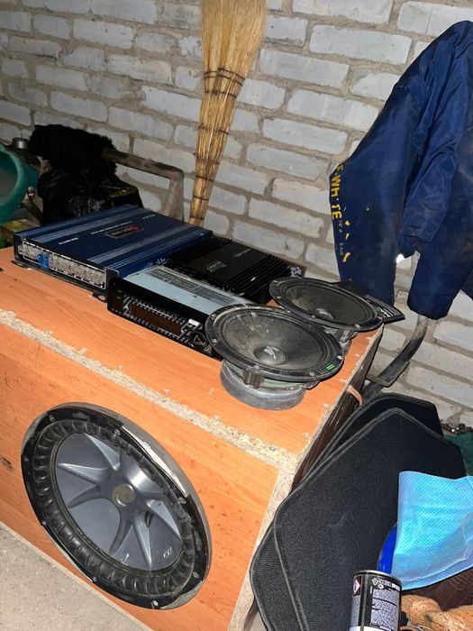 Продам авто звук или обмен на айфон