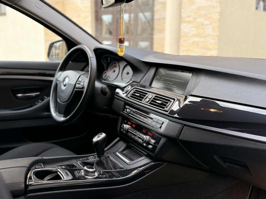 BMW seria 5 f10 2.0 184 CP