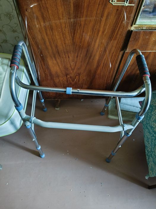 Ходунки шагающие