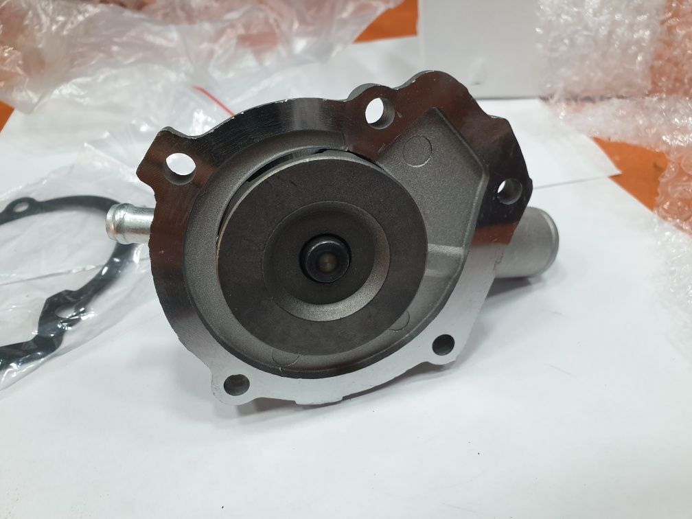 Pompa apa Kubota D750 D850 D950 B20 B6200 B5200 B7200D B5200E B7200E