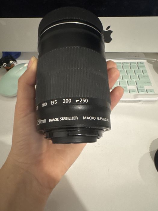 Obiectiv Canon- macro