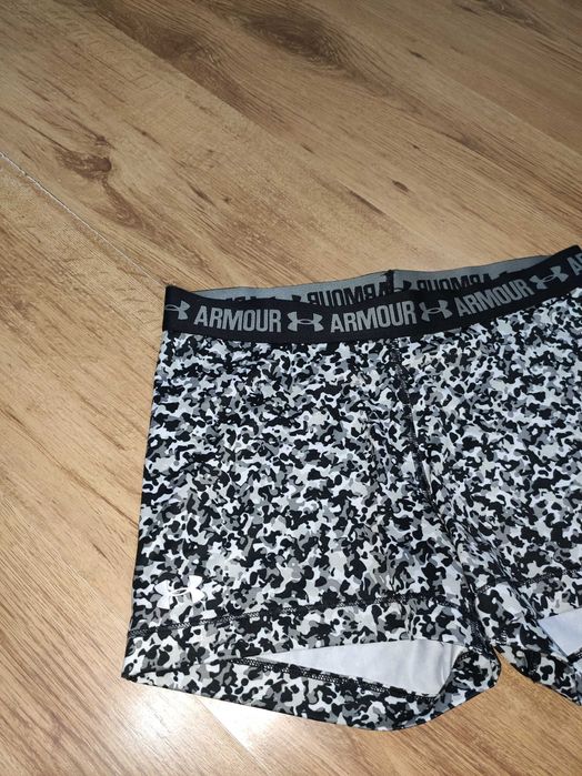 Pantaloni scurti compresie de dama Under Armour marimea L