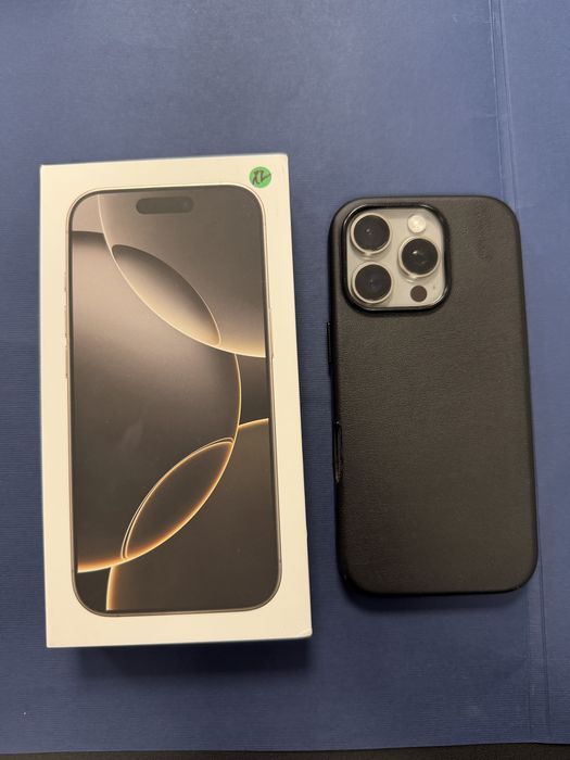 Iphone 16 pro 256 GB натуральный титан акб 100%