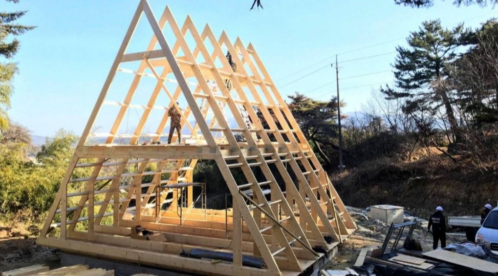 Cabane tip A frame