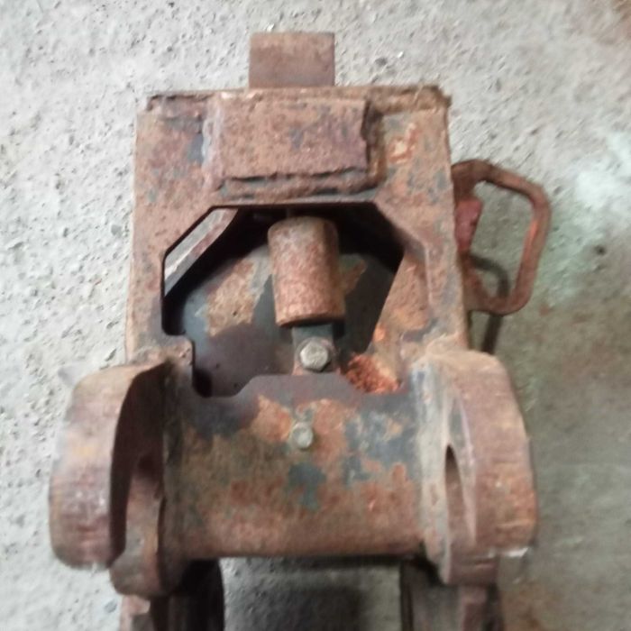 Miniexcavator cupla rapida , cupe si varf ciocan hidraulic