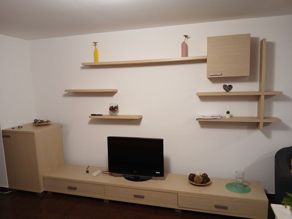 Închiriez garsoniera P-ța Progresul