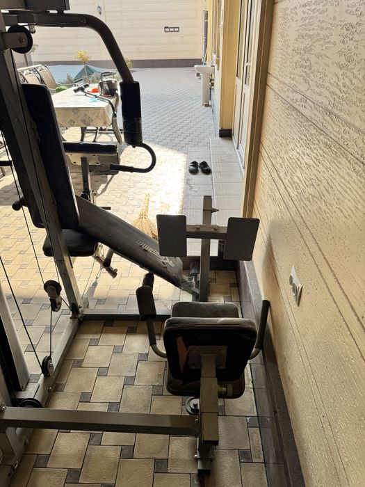 Тренажор с брусьями , тяга верхнего блока , пресс и многое доугое