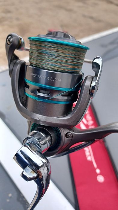 Xzoga Phantom с макара Daiwa procaster 2500A