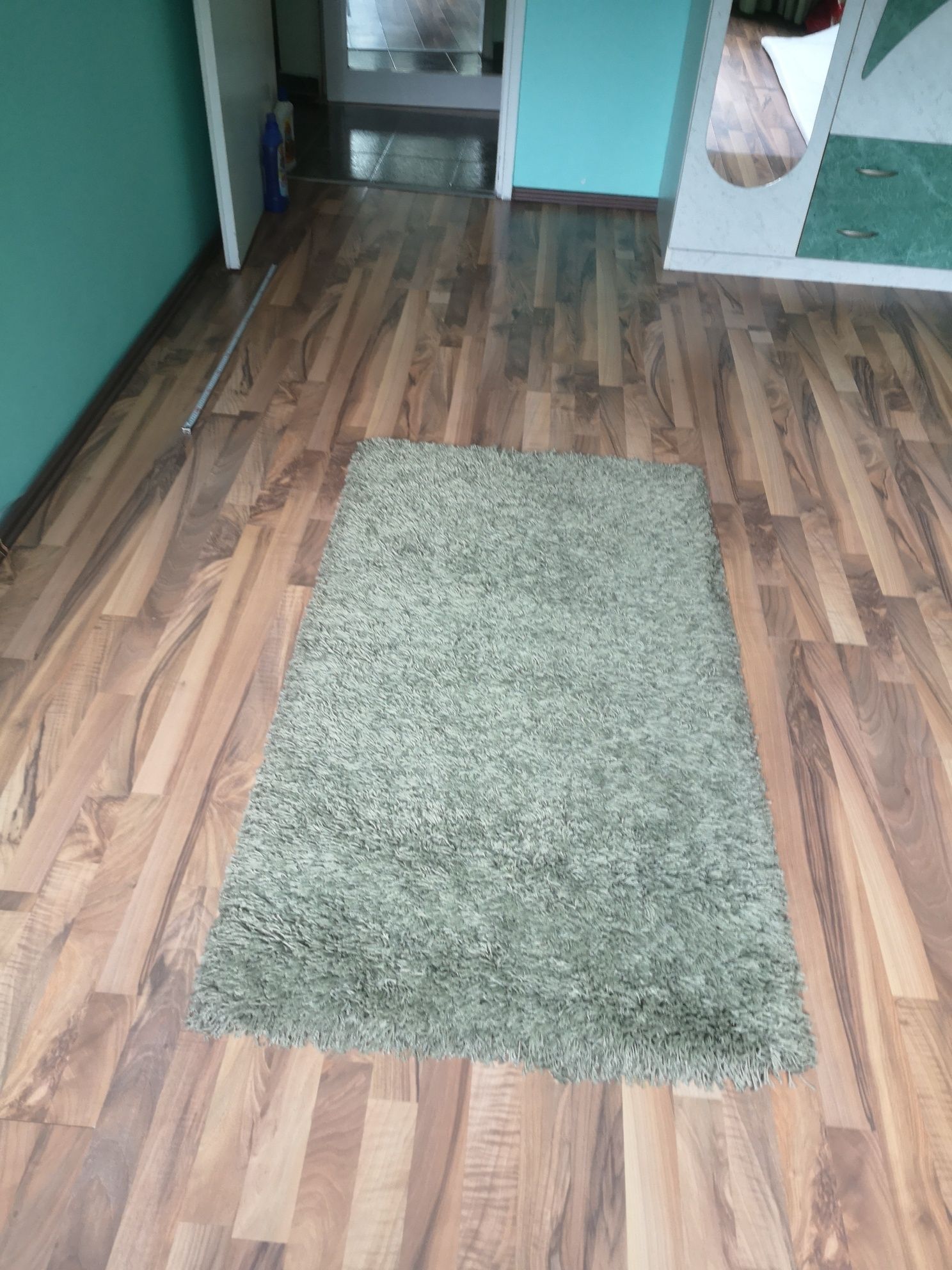 3 броя килим чета за спалня.  Зелени с косми