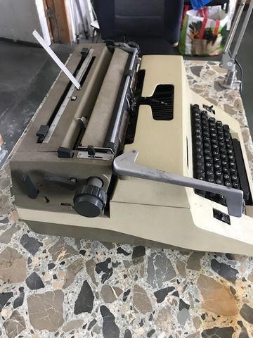 Masina de scris Robotron 24 functionala