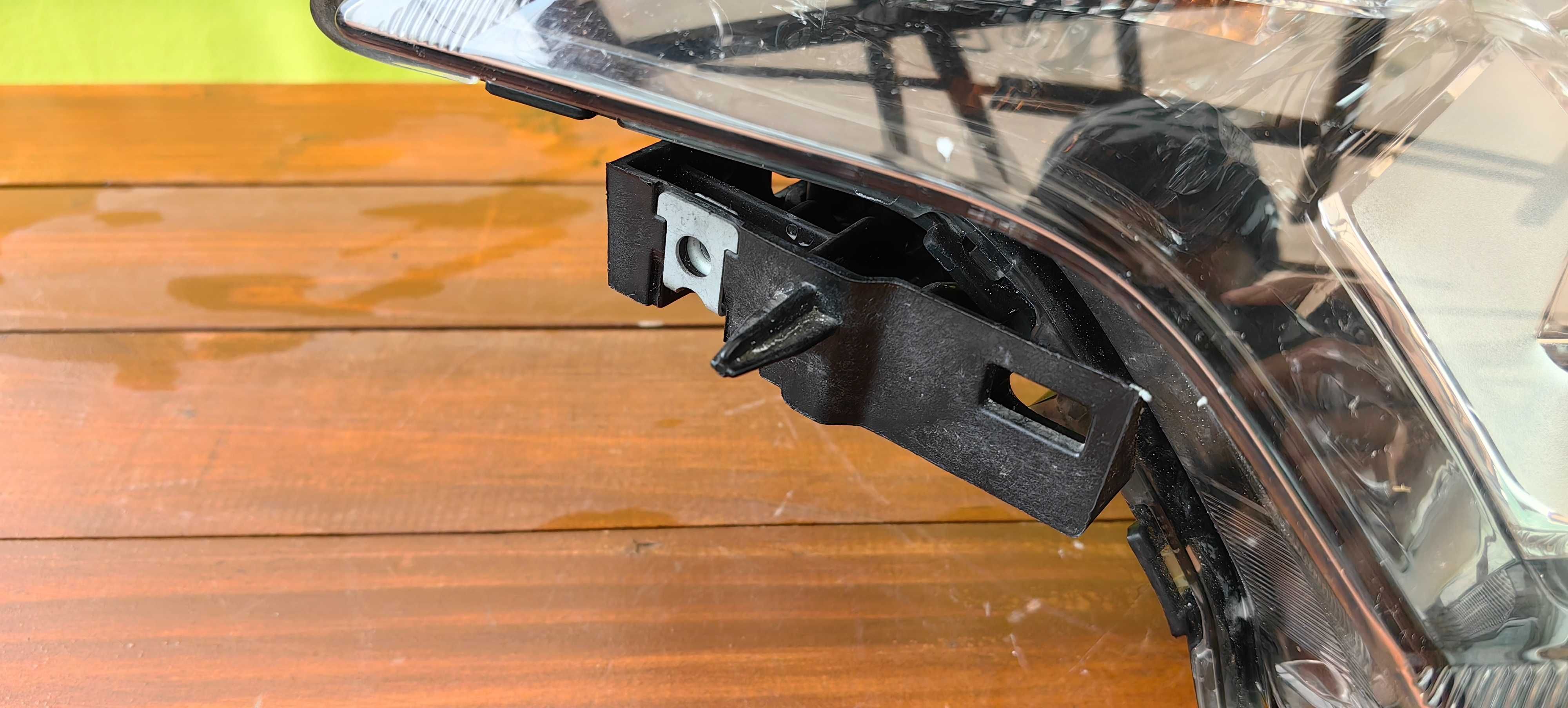 Фар за Mitsubishi Outlander LED III / Митсубиши Аутлендър 3