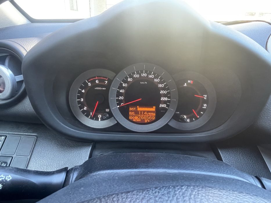Vand TOYOTA RAV4 - 2006