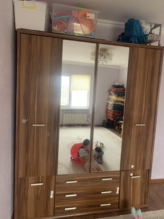 Шкаф срочно бууу