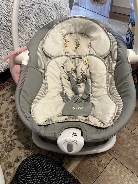 Balansoar Joie Sansa 2-în-1.