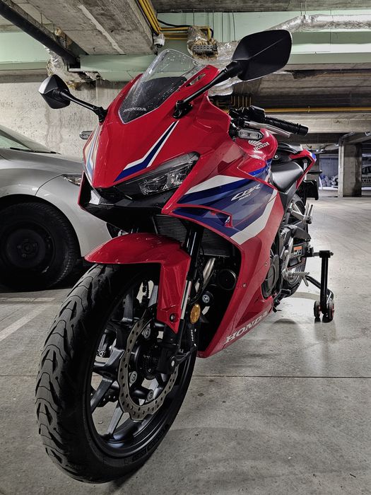 Honda cbr 500r 2025 doar 2000km rulați!
