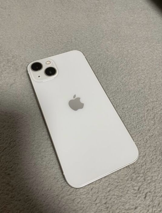 Продам айфон 13, срочно