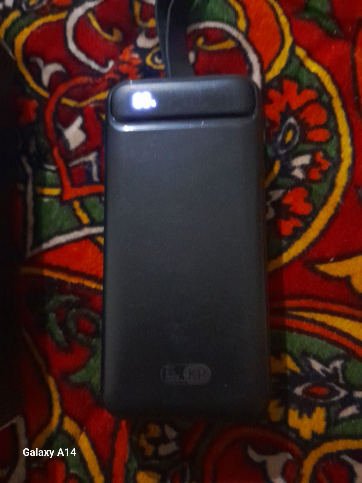 Power bank sotiladi