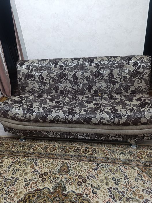 Мебель ,диван +кресло в хорошем состоянии. Самовывоз район Наурызбайск