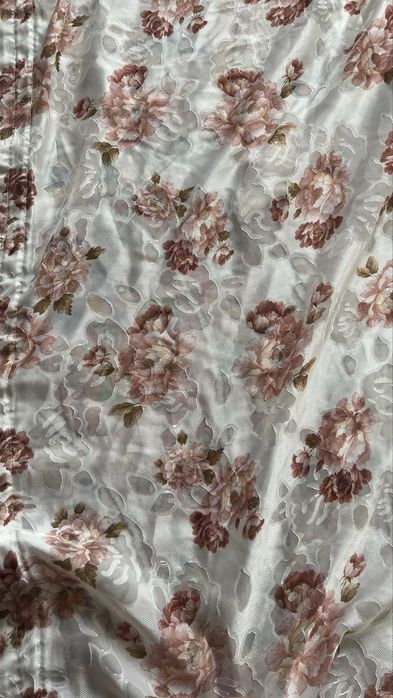 Продам нежные шторы