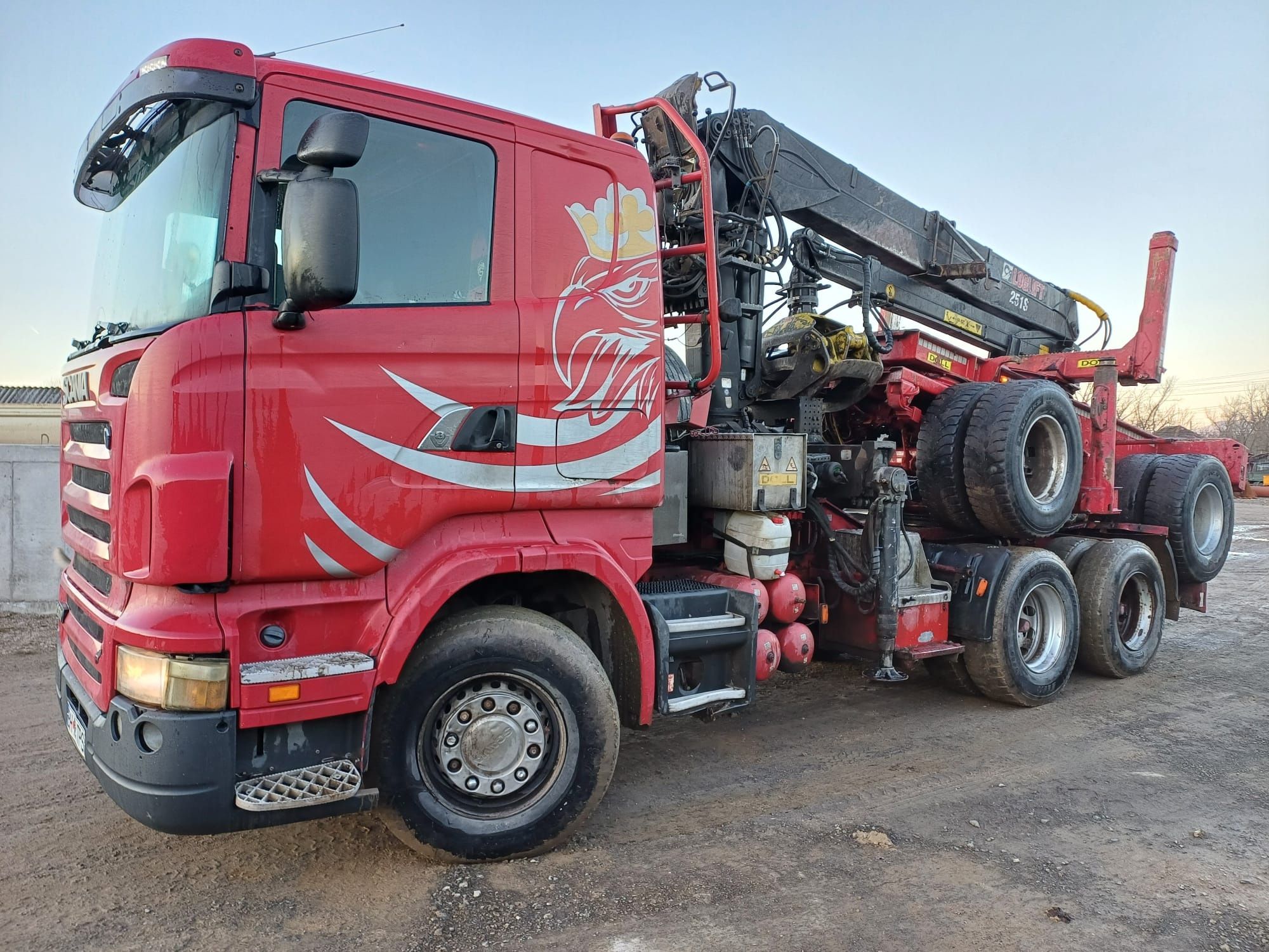 Vând  Camion forestier Scania Peridoc