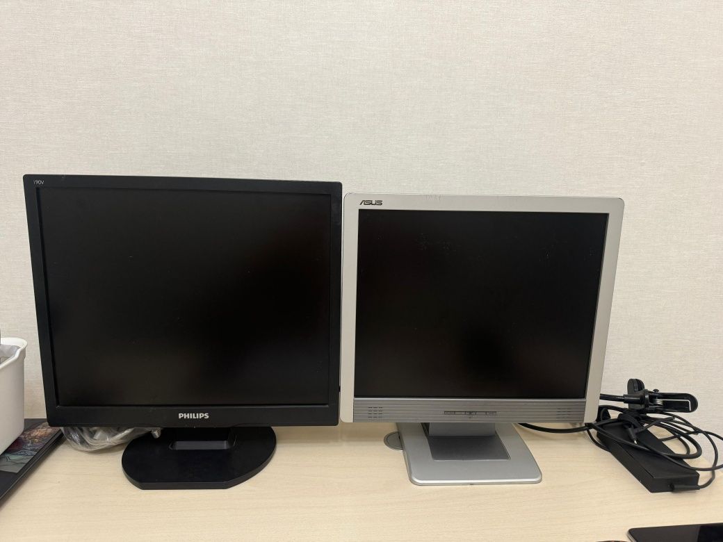 Монитор Asus mm17d