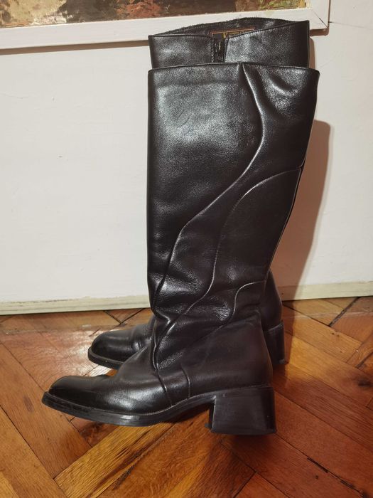 Дамски ботуши 37 номер дебели отвътре