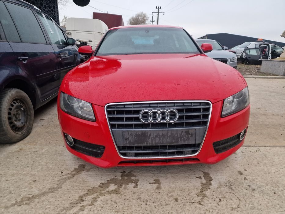 Dezmembrez Audi A5 2.0 CAHA și 2.0 TFSI CDN pachet S line an 2010