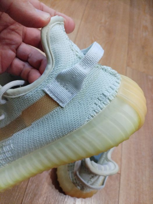 Adidas Yeezy Boost 350 v2 Hyperspace оригинален