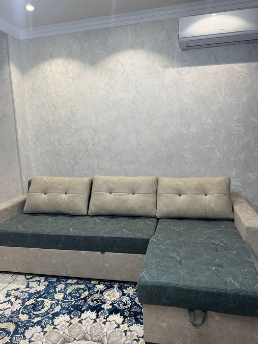 Divan, ugolok sotiladi