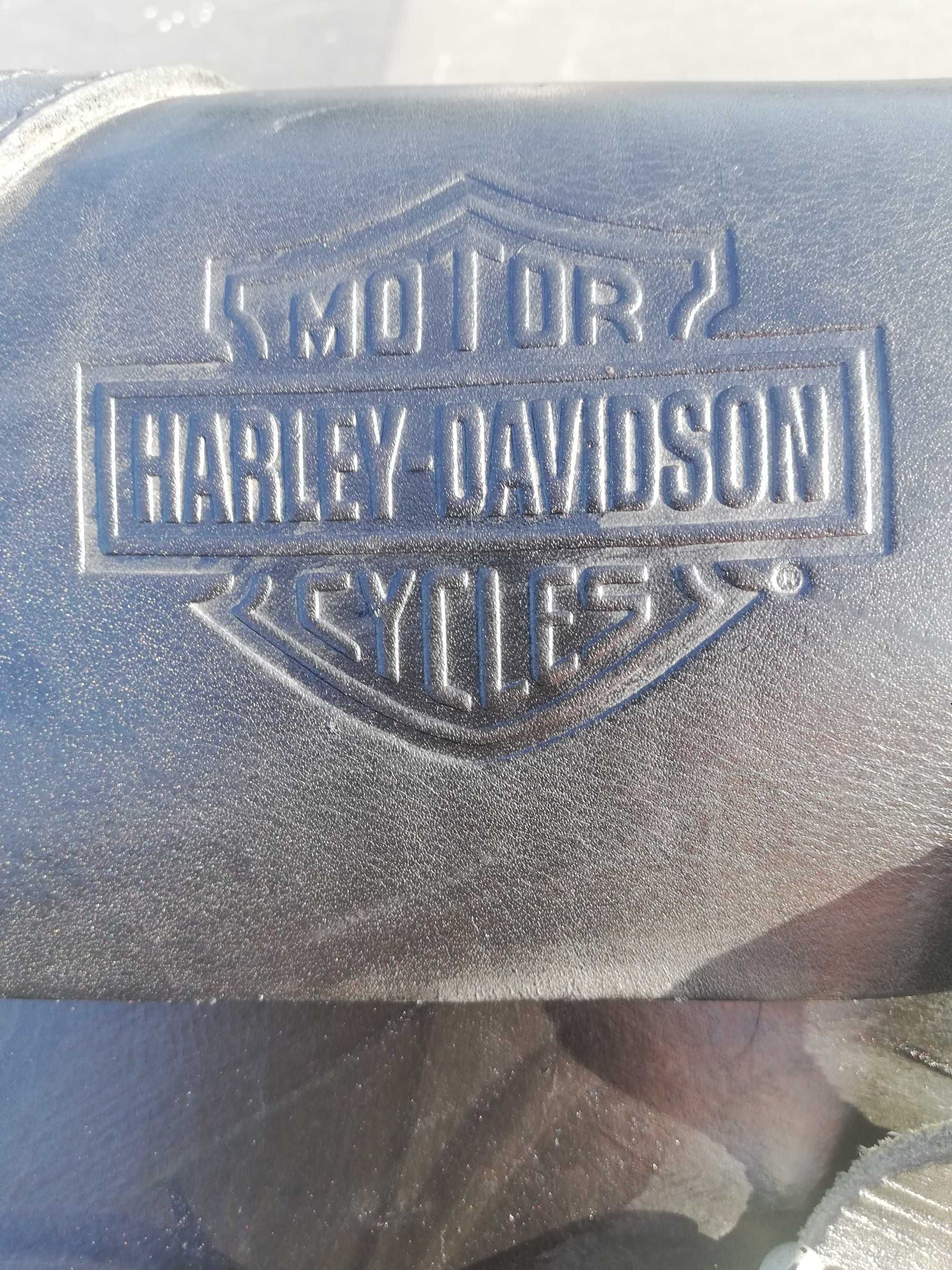 Vând coburi originale Harley Davidson