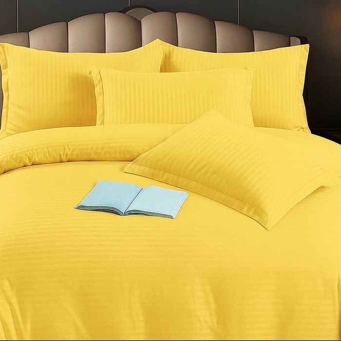 Lenjerie pat 6 piese ,bumbac damasc -galben,pat dublu pana la 200cm