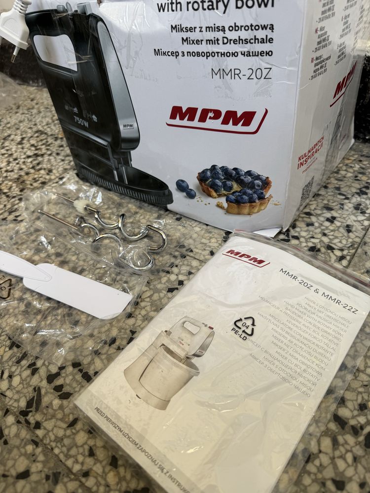 Планетарен Миксер с Въртяща се Купа - MPM MMR-20Z, 750W, 5 Скорости!