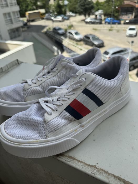 Обувки Tommy Hilfiger