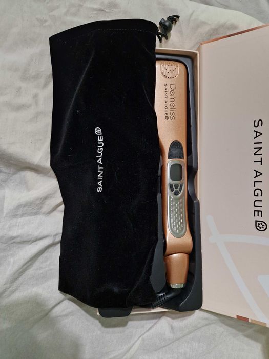 Професионална преса за коса Demeliss Titanium
-Титаниево покритие