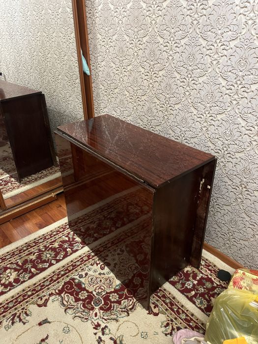 Срочно продам раскладной стол книжка