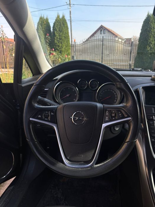 Opel Astra 2012 1.7 CDI 125 CP SUPER OFERTA  NU FAC SCHIMB!!!