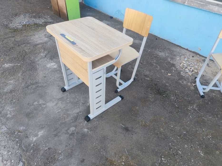 Maktab partasi 1 stol 1 stul
