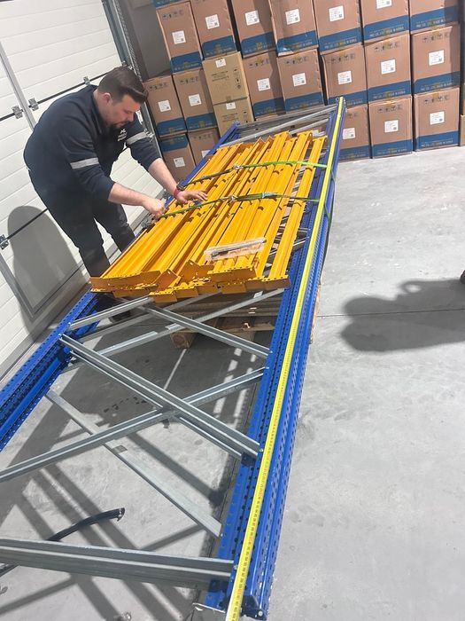 стелажи за склад