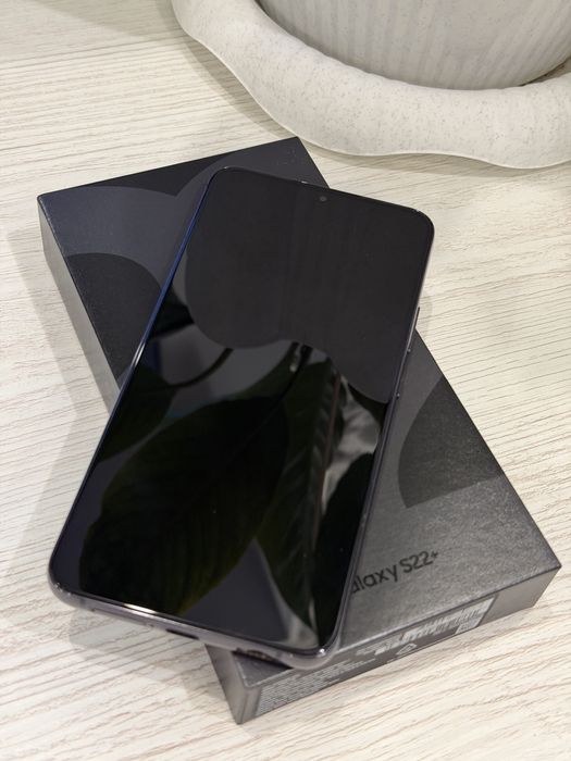 Samsung s22+ 256 гб