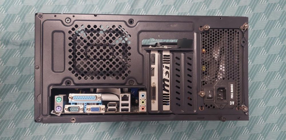 Fără geam la carcasa