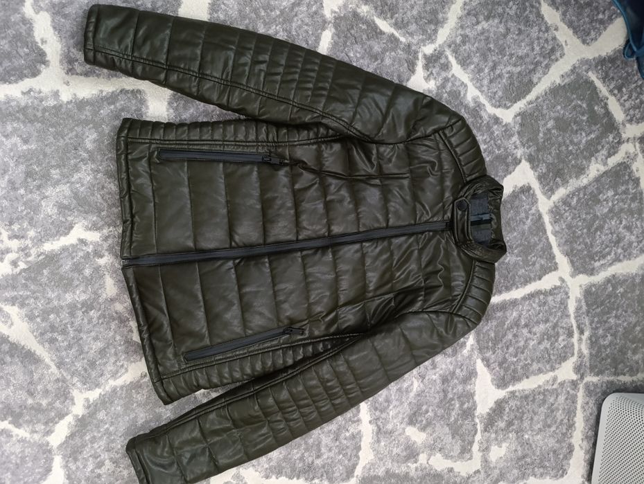 Продам мужские куртки