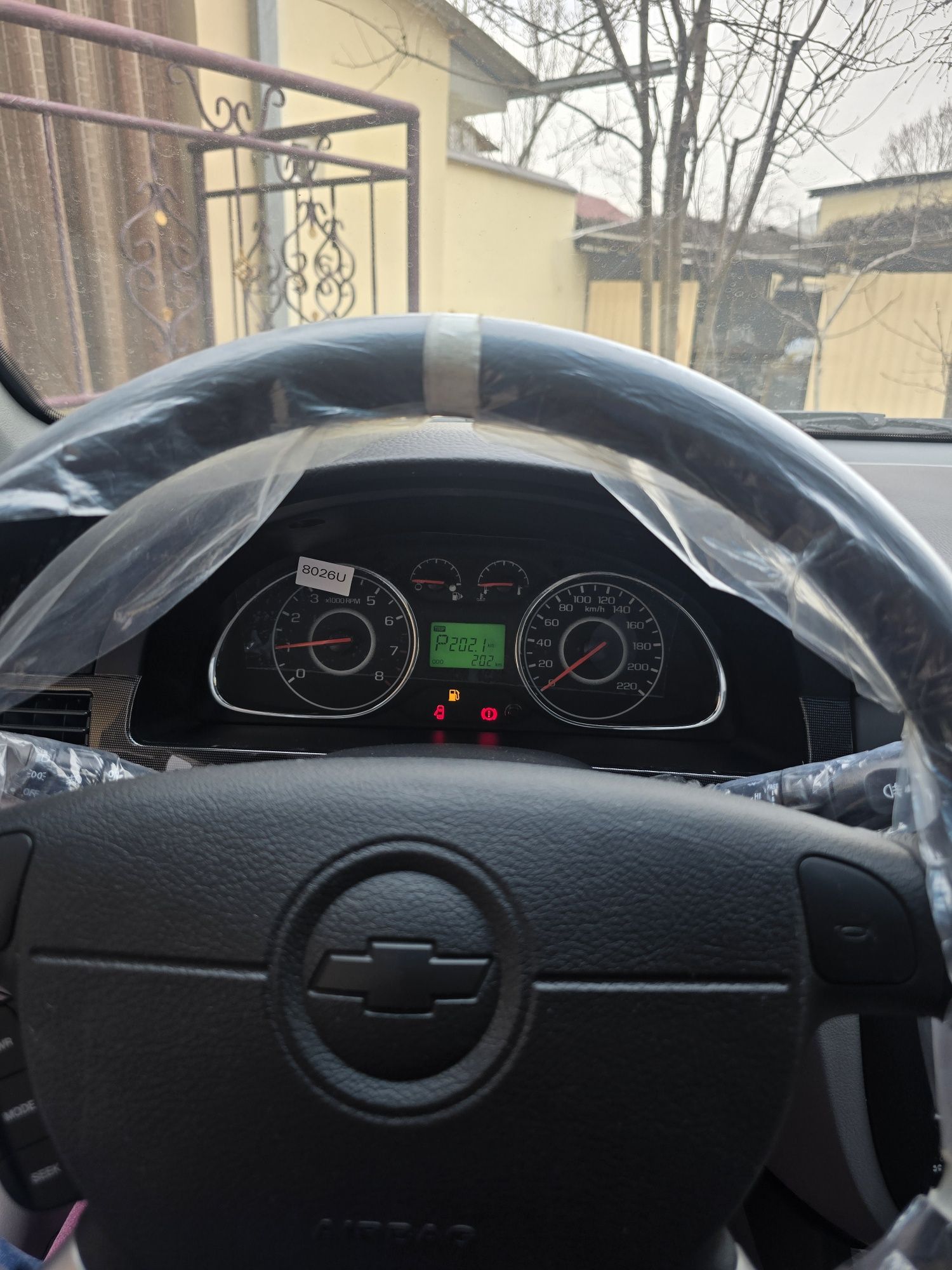 Lacetti 23/24 bez lyuk
